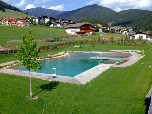 Natural Bathing Lake in Dobbiaco / Toblach